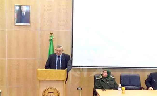 بلحيمر : “الجامعة الجزائرية تقوم اليوم بعمل متميز و تلعب دورا فعالا في الحفاظ على ذاكرتنا الوطنية و توثيقها”