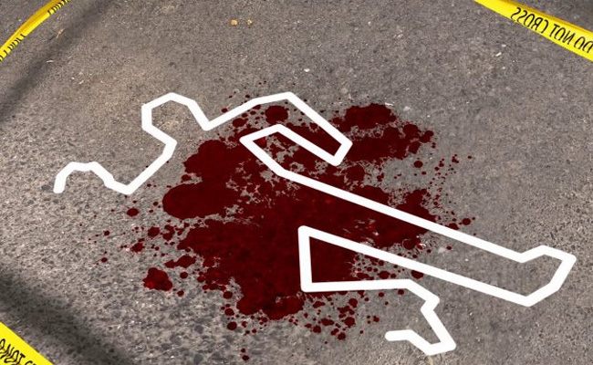 الإطاحة بقتلة أستاذة متقاعدة في معسكر