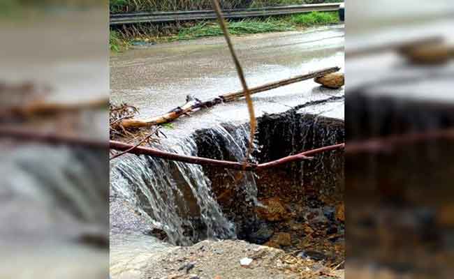 انزلاق أرضي يتسبب في إغلاق مؤقت للطريق الولائي رقم 133 بالدرارية بالعاصمة