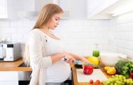 في الشهر الثالث من الحمل...4 أنواع من الأطعمة مفيدة لكِ ولجنينكِ!