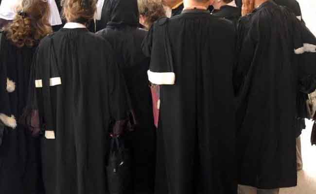 مقاطعة محامو معسكر العمل القضائي احتجاجا على النظام الضريبي الجديد