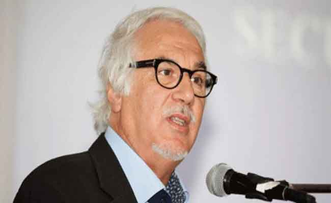 كمال صنهاجي يؤكد إقبال الجزائر من الموجة الرابعة لفيروس كورونا