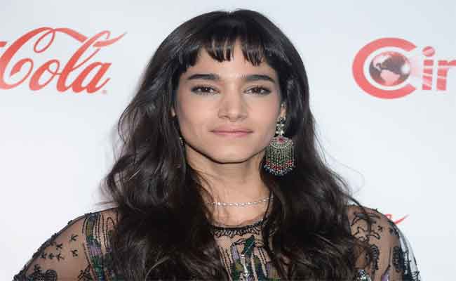 صوفيا بوتلة نجمة مغامرة الخيال العلمي ” Rebel Moon” لزاك سنايدر مع”نتفليكس”…