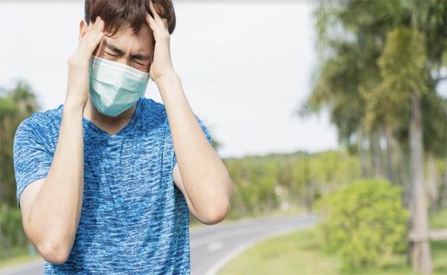 هل صحيح ان ارتداء الكمامة يسبب الصداع؟