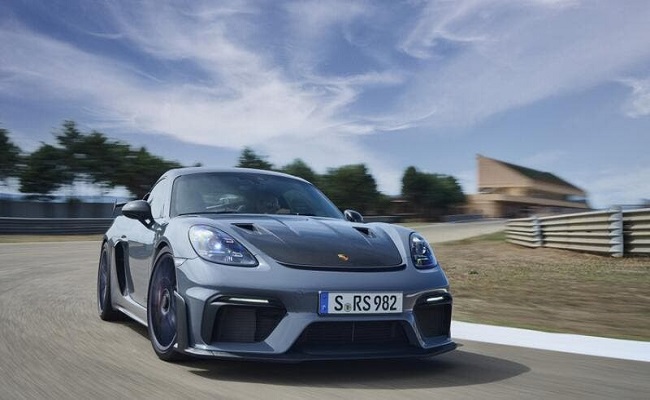 بورش تطلق 718 كايمن GT4 RS…