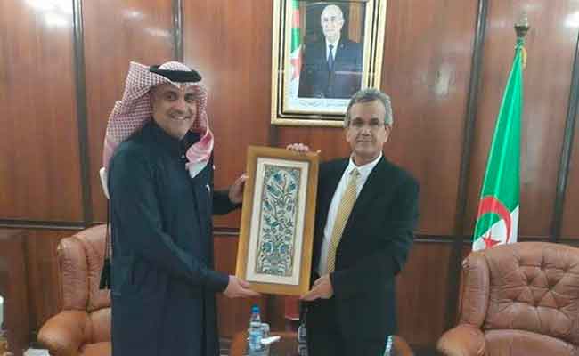 السفير القطري يعرب عن استعداد بلاده لتعزيز علاقات الشراكة و الاستثمار مع الجزائر