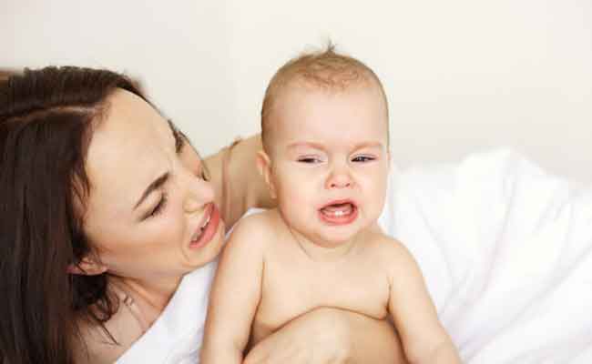 هل تعلمين أنّ طفلك الرضيع لديه احتياجات نفسيّة أيضاً؟