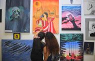 الصالون الوطني للفنون التشكيلية بوهران يعود في دورته التاسعة بمشاركة 50 فنانا تشكيليا جزائريا...