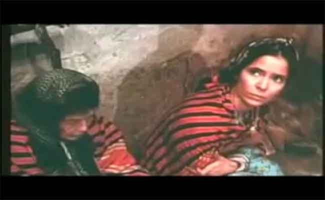 العاصمة تحتفي بالذكرى ال104 لميلاد مولود معمري بعرض النسخة الأمازيغية لفيلم “الأفيون والعصا” بالعاصمة…