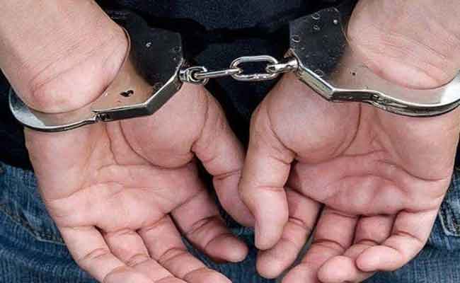 الإطاحة بموظف مؤسسة عمومية و 4 أشخاص آخرين اختلسوا 760 مليون سنتيم بقسنطينة