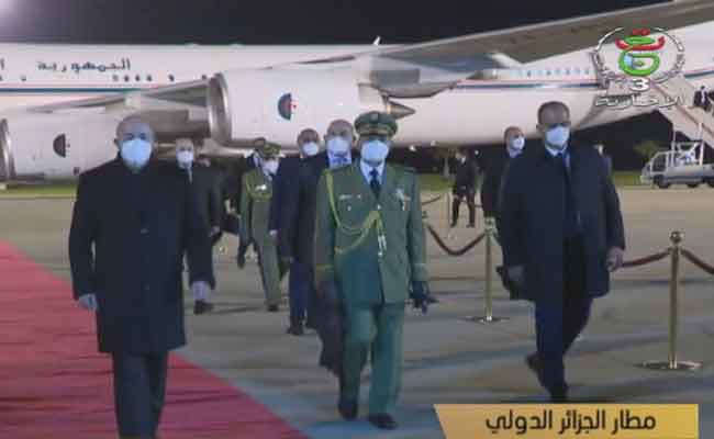 عودة رئيس الجمهورية إلى أرض الوطن بعد زيارة لتونس دامت يومين