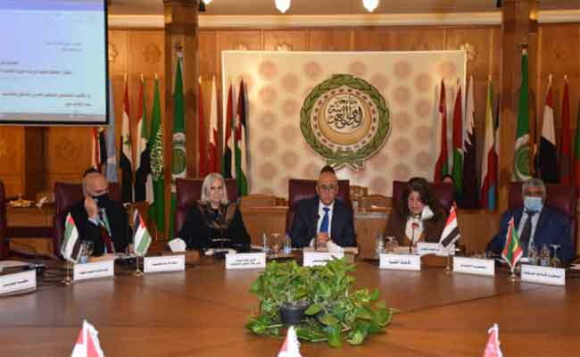 وزير العمل شرفة يترأس الدورة الثالثة للمجلس العربي للسكان والتنمية بمصر
