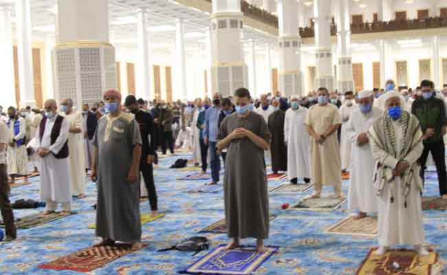 وزارة الشؤون الدينية تدعو إلى إقامة صلاة الاستسقاء الإثنين المقبل