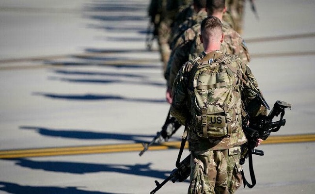 طرد 27 عسكري أمريكي رفضوا تلقي لقاح ضد كورونا