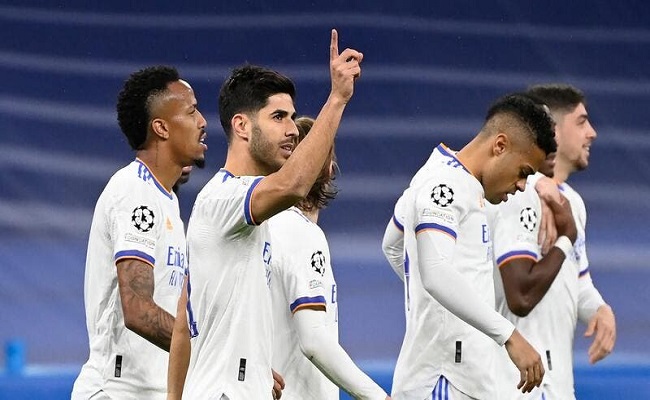 في دوري الأبطال الكبار ينتصرون…