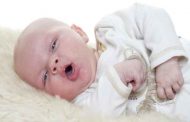 كيف يمكن علاج السعال الحاد عند الرضيع؟
