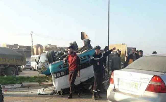 انقلاب حافلة للعمال يخلف 7 مصابين بوهران