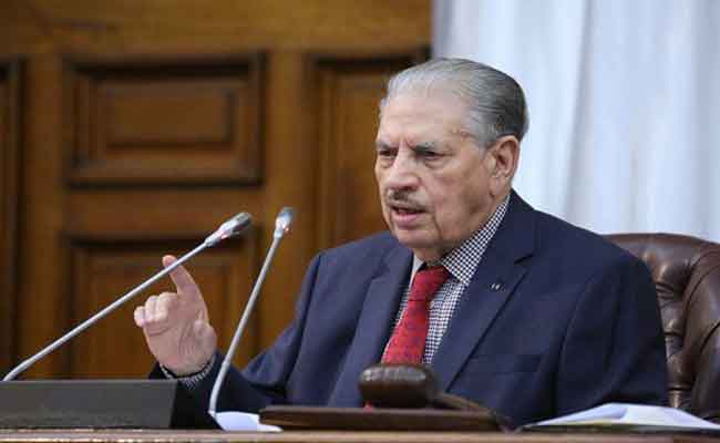 قوجيل : “نعيش مرحلة تاريخية” تستدعي التحلي بالمسؤولية