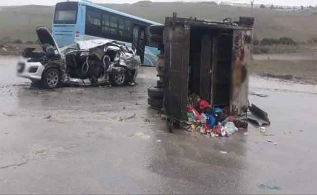 مجزرة مرورية تخلف 3 قتلى و 9 مصابين بقسنطينة