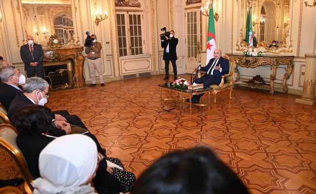 لقاء الرئيس تبون مع ممثلين للجالية الجزائرية بمصر