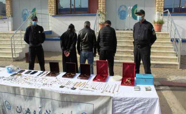 سطو عصابة إجرامية مسلحة على محل مجوهرات بوهران