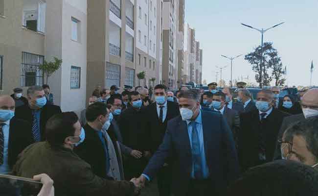 توزيع مفاتيح 3500 سكن “عدل” بتيبازة