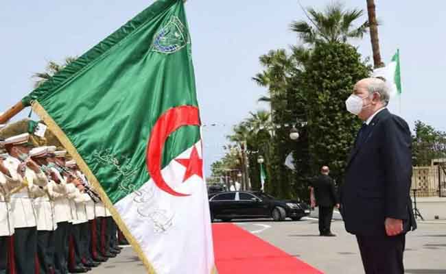 تبون يبعث برقية تعزية إلى عائلتي الشهيدين العسكريين