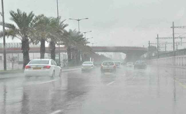 الحماية المدنية تدعو إلى توخي الحذر جراء التقلبات الجوية