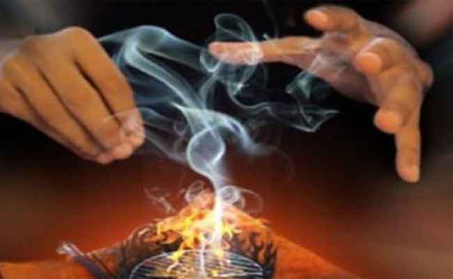 توقيف مشعوذ رفقة زوجته بمستغانم