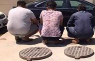توقيف 3 أشخاص متلبسين بسرقة بالوعات صرف صحي بوهران