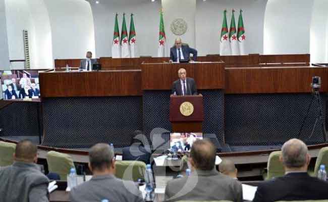 طبي يعرض مشروع القانون العضوي المتعلق بالتنظيم القضائي