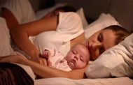 ما هي طريقة النوم الصحية بعد الولادة القيصرية؟