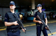هجوم بالسلاح الأبيض على الشرطة التركية