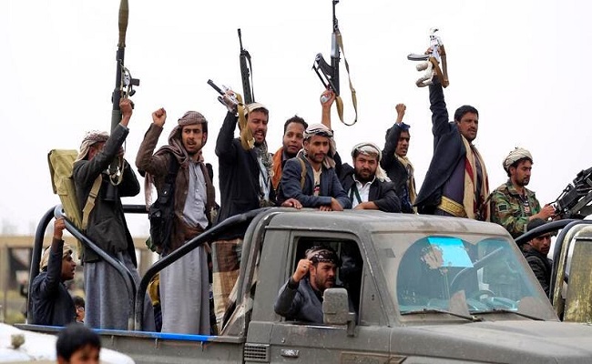 الحوثيون يستخدمون المدنيين دروعا بشرية