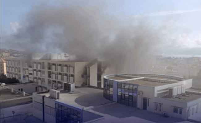 نشوب حريق  بالمستشفى الجامعي خليل عمران ببجاية وتحويل المرضى