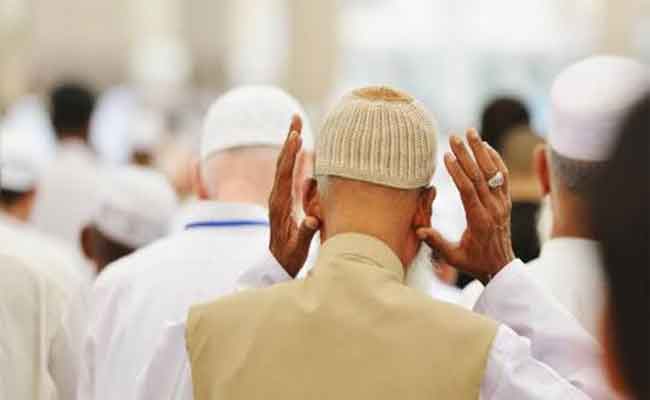 المصلون الجزائريون يؤدون صلاة الاستسقاء عبر جميع مساجد الوطن