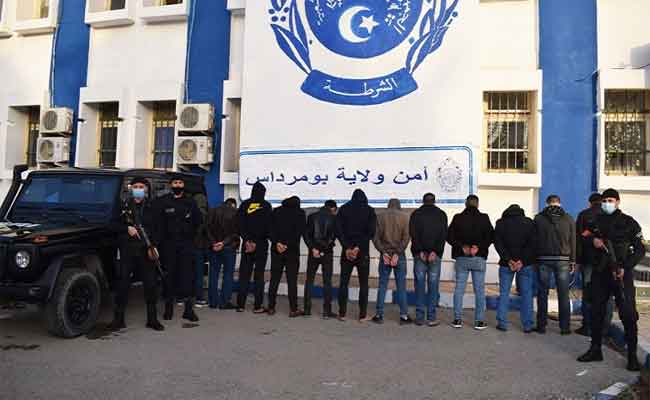 الإطاحة بشبكة إجرامية و حجز  سلع تقدر بـ 400 مليار سنتيم ببومرداس