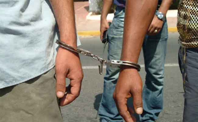 الإطاحة بقتلة شاب بوهران