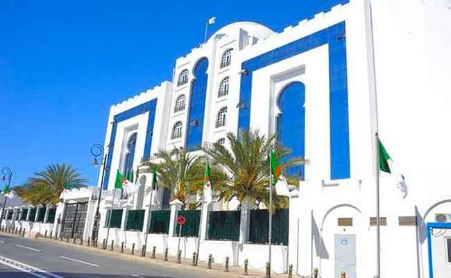 المحكمة الدستورية تذكر بشروط وكيفيات تقديم الطعون في انتخابات التجديد النصفي لأعضاء مجلس الأمة