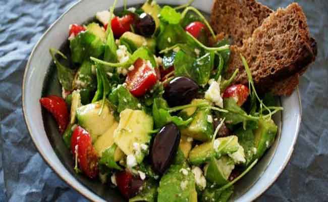 انواع سلطات نقترحها عليكِ…هي الافضل للرجيم!