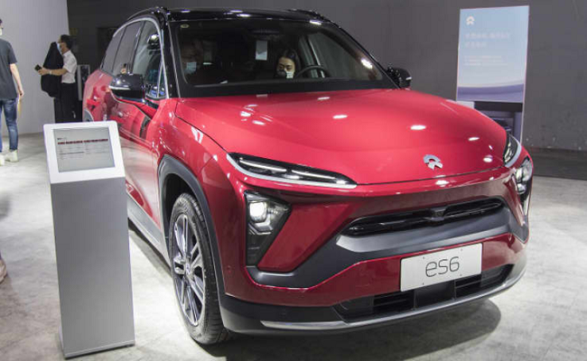الصين تريد المنافسة في صناعة السيارات الكهربائية...