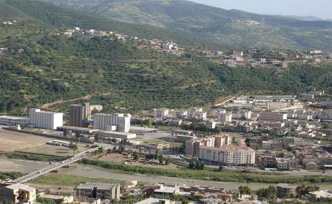 50 فنانا يحيون ليالي مهرجان الثقافي المحلي ال12 للأغنية القبائلية ببجاية…