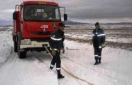 الحماية المدنية تنقذ 7 اشخاص علقوا وسط الثلوج بالبويرة