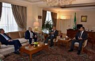 اتفاق لعمامرة و أبو الغيط على تكثيف الجهود لإنجاح القمة العربية