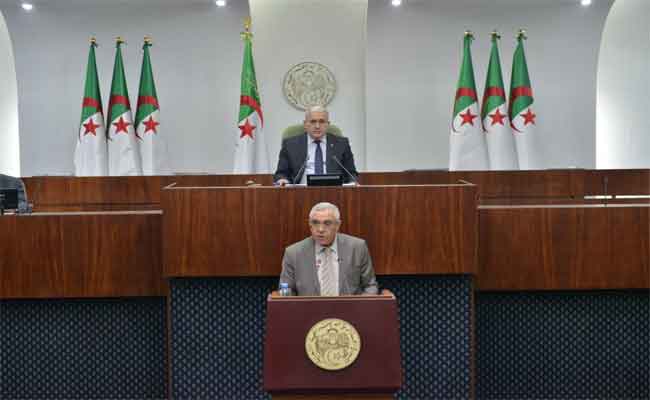 عرض مشروع قانون التقسيم القضائي على النواب