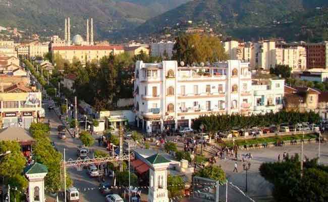 مديرية الأمن تضع مخططا مروريا بالبليدة لتأمين مباراة الخضر غدا