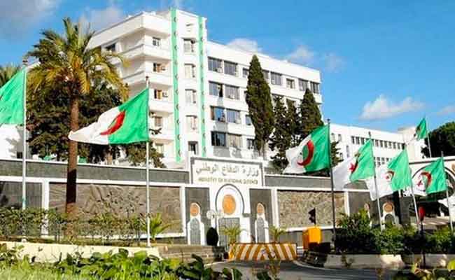 تحطم طائرة عسكرية يخلف استشهاد رائد طيار