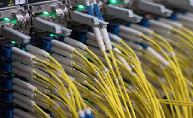 تخريب كوابل ربط الأنترنت على يد مجهولين بمعسكر