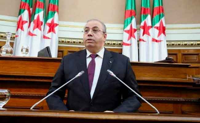 وزير الصناعة يؤكد أن قطاعه يقدم تسهيلات عديدة لتشجيع الاستثمار في الجنوب الكبير