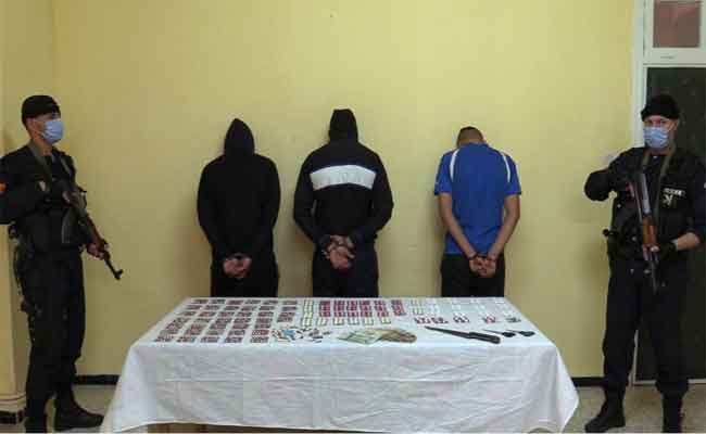 إلقاء القبض على 3 أشخاص يروجون المؤثرات العقلية بوهران